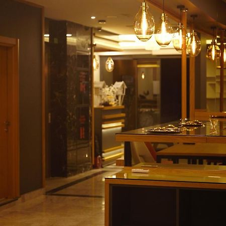 Random Suit Otel Истанбул Екстериор снимка