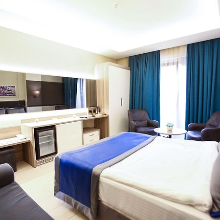 Random Suit Otel Истанбул Екстериор снимка